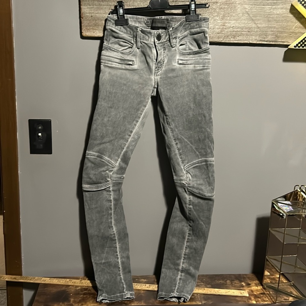 Etienne Marcel Motorcycle grey jeans zippered ankle